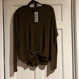 NWT Urban Ribbed Button Front Tie Top – Dark Brown – Size XS